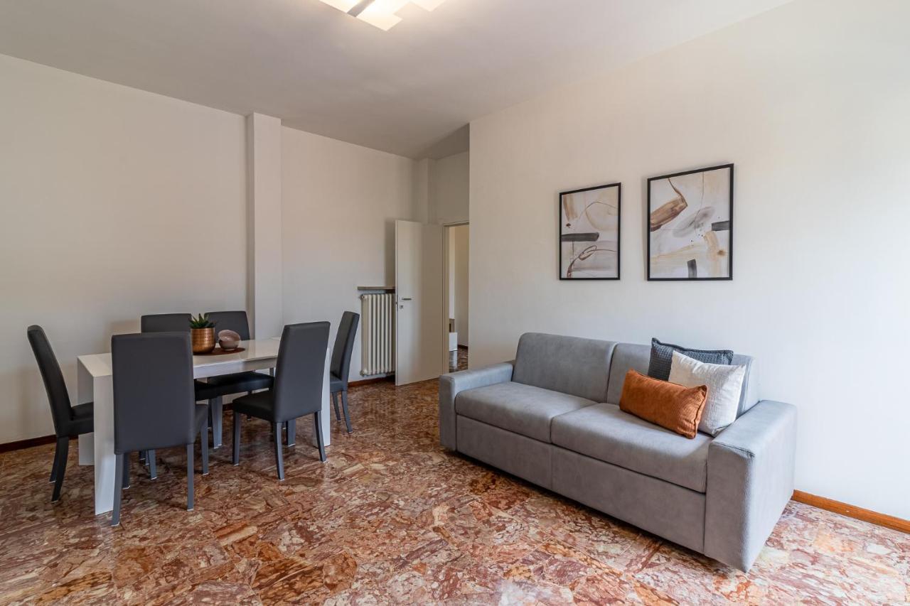 Fiera Di Ferrara Huge Apartment X7! 外观 照片